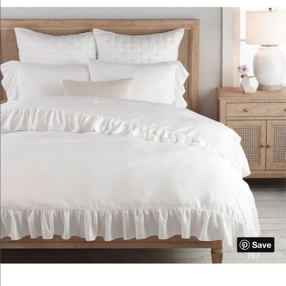 Pottery Barn ruffle bedding set